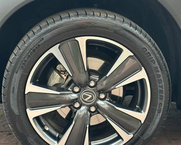 Черный Лексус UX, объемом двигателя 2 л и пробегом 25 тыс. км за 33750 $, фото 19 на Automoto.ua