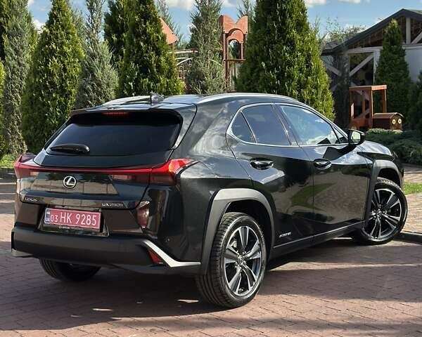 Чорний Лексус UX, об'ємом двигуна 0 л та пробігом 25 тис. км за 35850 $, фото 62 на Automoto.ua