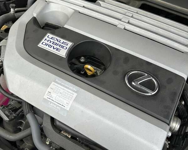 Черный Лексус UX, объемом двигателя 2 л и пробегом 25 тыс. км за 33750 $, фото 98 на Automoto.ua