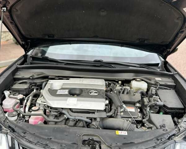 Черный Лексус UX, объемом двигателя 2 л и пробегом 25 тыс. км за 33750 $, фото 102 на Automoto.ua