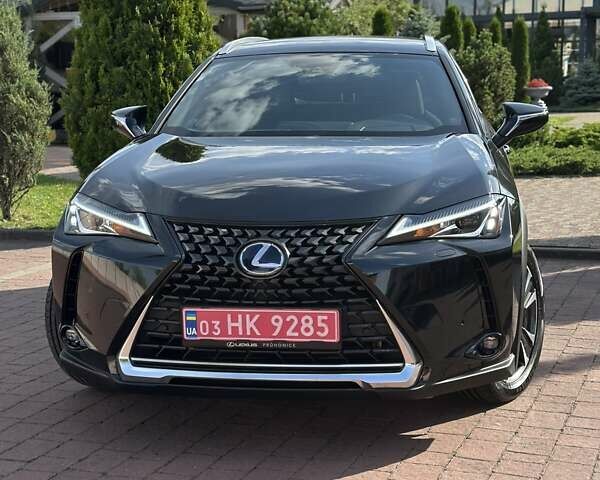 Чорний Лексус UX, об'ємом двигуна 0 л та пробігом 25 тис. км за 35850 $, фото 2 на Automoto.ua