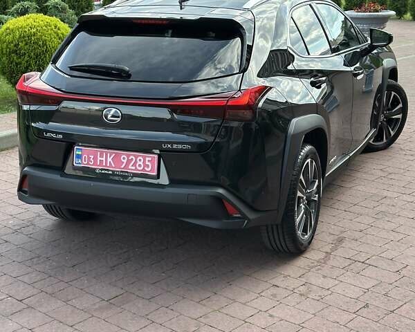 Чорний Лексус UX, об'ємом двигуна 0 л та пробігом 25 тис. км за 35750 $, фото 75 на Automoto.ua
