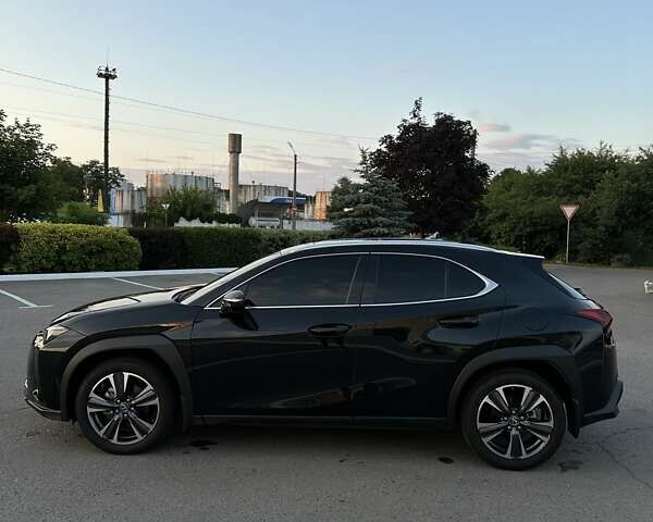 Чорний Лексус UX, об'ємом двигуна 0 л та пробігом 5 тис. км за 38900 $, фото 7 на Automoto.ua