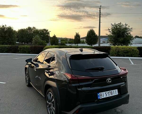 Чорний Лексус UX, об'ємом двигуна 0 л та пробігом 5 тис. км за 38900 $, фото 6 на Automoto.ua