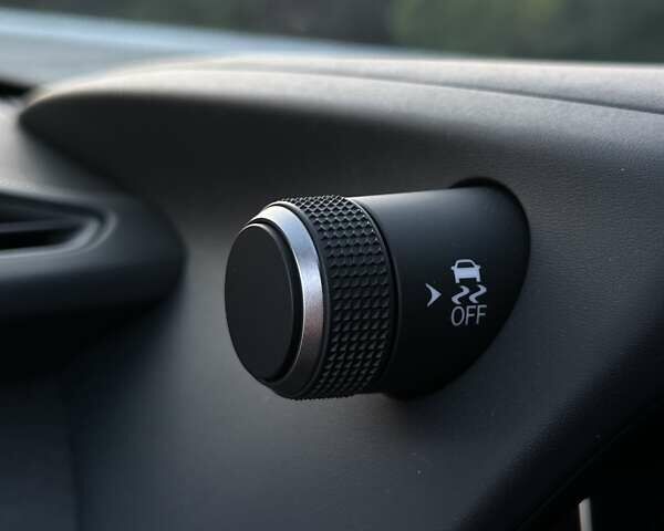 Чорний Лексус UX, об'ємом двигуна 0 л та пробігом 5 тис. км за 38900 $, фото 42 на Automoto.ua