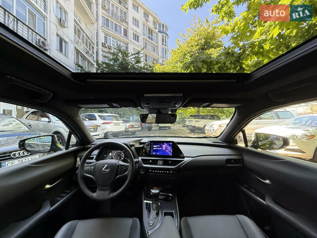 Черный Лексус UX, объемом двигателя 1.99 л и пробегом 6 тыс. км за 36500 $, фото 18 на Automoto.ua