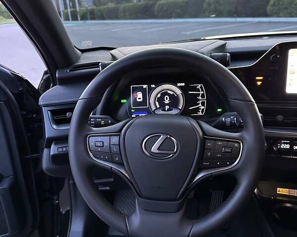 Чорний Лексус UX, об'ємом двигуна 0 л та пробігом 5 тис. км за 38900 $, фото 32 на Automoto.ua
