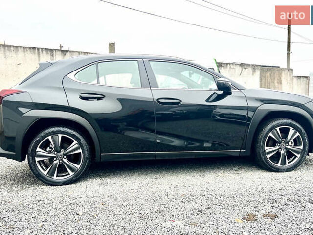 Чорний Лексус UX, об'ємом двигуна 2 л та пробігом 5 тис. км за 38000 $, фото 3 на Automoto.ua