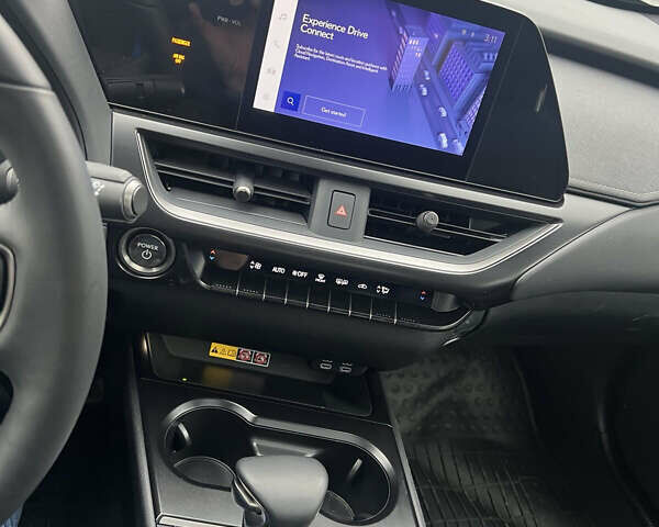 Чорний Лексус UX, об'ємом двигуна 2 л та пробігом 5 тис. км за 38000 $, фото 15 на Automoto.ua