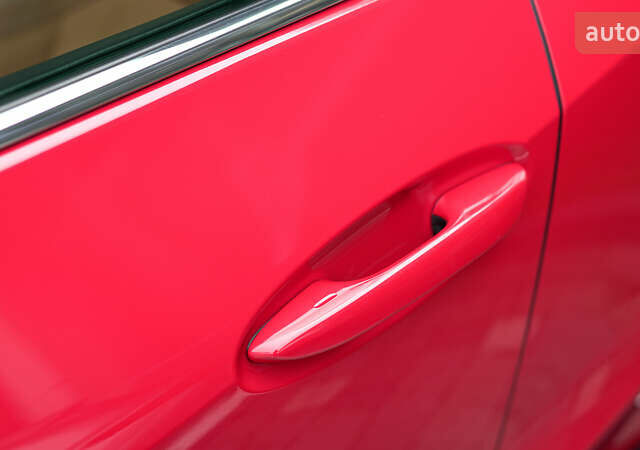 Красный Лексус UX, объемом двигателя 1.99 л и пробегом 101 тыс. км за 29130 $, фото 14 на Automoto.ua