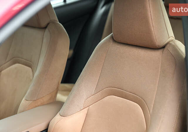 Красный Лексус UX, объемом двигателя 1.99 л и пробегом 101 тыс. км за 29130 $, фото 18 на Automoto.ua