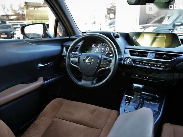 Лексус UX, об'ємом двигуна 2 л та пробігом 16 тис. км за 36000 $, фото 13 на Automoto.ua