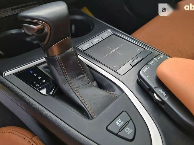 Лексус UX, объемом двигателя 2 л и пробегом 18 тыс. км за 35990 $, фото 18 на Automoto.ua