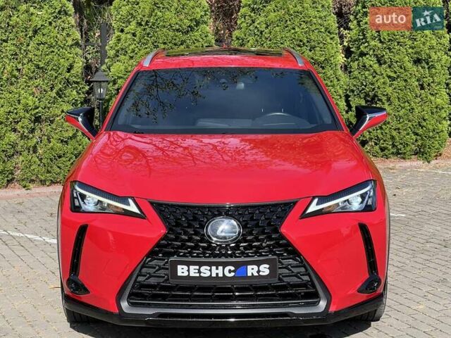 Лексус UX, объемом двигателя 2 л и пробегом 61 тыс. км за 24999 $, фото 1 на Automoto.ua