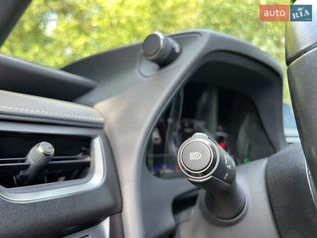 Лексус UX, объемом двигателя 2 л и пробегом 61 тыс. км за 24999 $, фото 18 на Automoto.ua