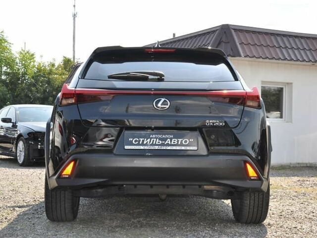 Лексус UX, объемом двигателя 2 л и пробегом 43 тыс. км за 27700 $, фото 10 на Automoto.ua