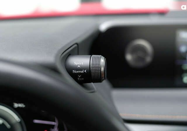 Лексус UX, объемом двигателя 0 л и пробегом 101 тыс. км за 29563 $, фото 24 на Automoto.ua