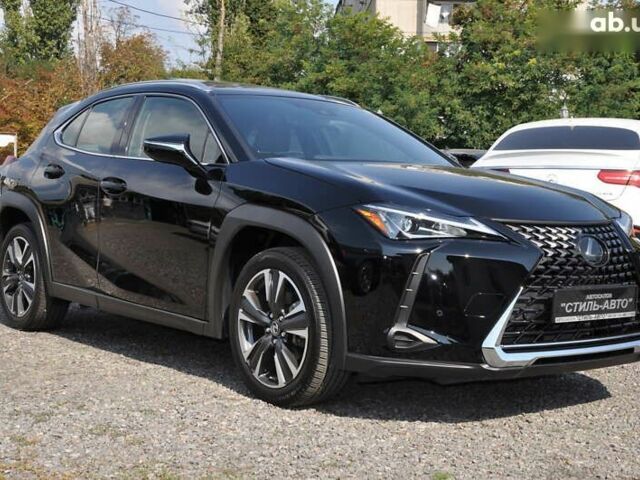 Лексус UX, объемом двигателя 2 л и пробегом 43 тыс. км за 27700 $, фото 7 на Automoto.ua