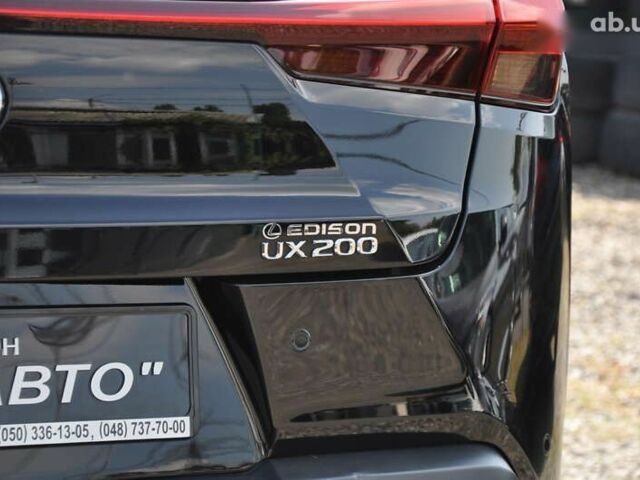 Лексус UX, объемом двигателя 2 л и пробегом 43 тыс. км за 27700 $, фото 11 на Automoto.ua