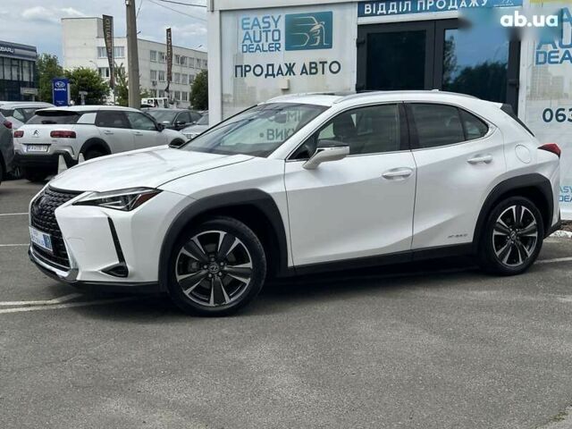 Лексус UX, об'ємом двигуна 0 л та пробігом 63 тис. км за 28590 $, фото 7 на Automoto.ua