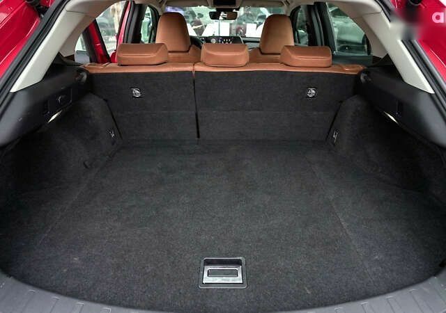 Лексус UX, объемом двигателя 0 л и пробегом 101 тыс. км за 29563 $, фото 9 на Automoto.ua