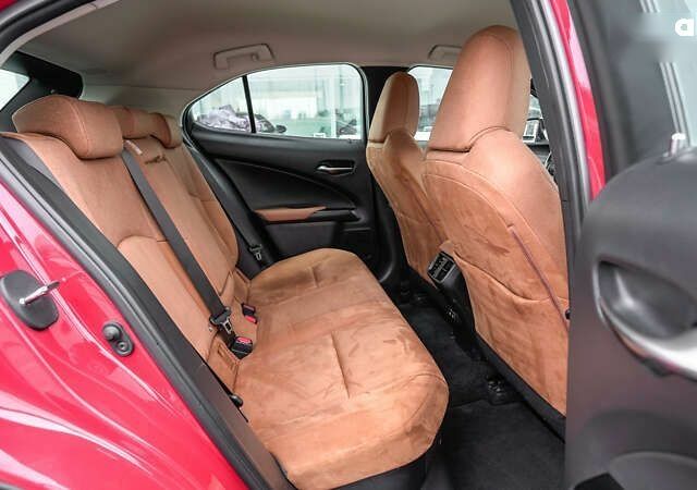 Лексус UX, объемом двигателя 0 л и пробегом 101 тыс. км за 29563 $, фото 6 на Automoto.ua