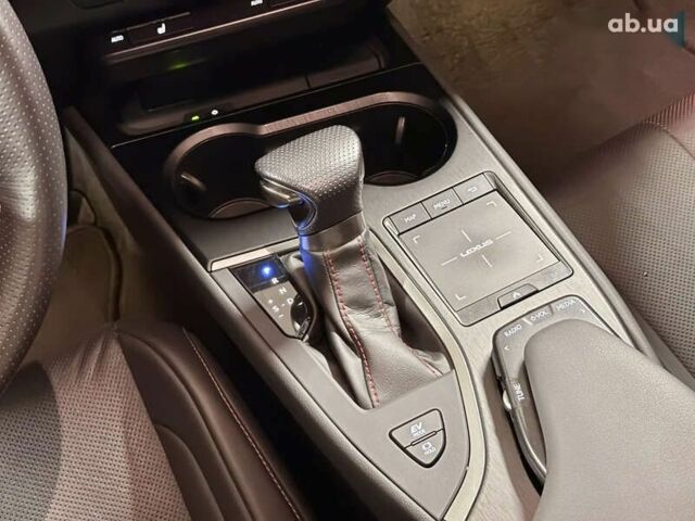 Лексус UX, объемом двигателя 0 л и пробегом 93 тыс. км за 32900 $, фото 21 на Automoto.ua