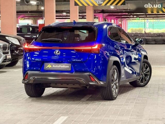 Лексус UX, объемом двигателя 0 л и пробегом 93 тыс. км за 32900 $, фото 3 на Automoto.ua