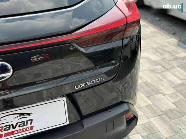 Лексус UX, об'ємом двигуна 0 л та пробігом 76 тис. км за 22900 $, фото 8 на Automoto.ua