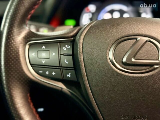 Лексус UX, объемом двигателя 0 л и пробегом 93 тыс. км за 32900 $, фото 18 на Automoto.ua