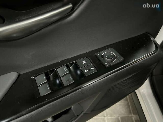 Лексус UX, объемом двигателя 0 л и пробегом 21 тыс. км за 30800 $, фото 17 на Automoto.ua