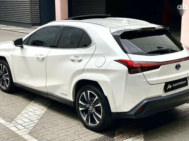 Лексус UX, об'ємом двигуна 0 л та пробігом 22 тис. км за 30500 $, фото 5 на Automoto.ua