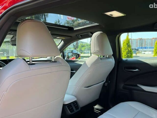 Лексус UX, объемом двигателя 0 л и пробегом 73 тыс. км за 28800 $, фото 12 на Automoto.ua