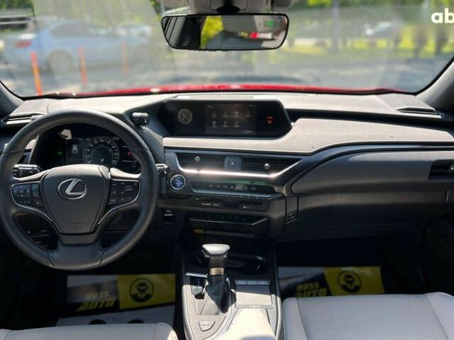 Лексус UX, объемом двигателя 0 л и пробегом 73 тыс. км за 28800 $, фото 13 на Automoto.ua