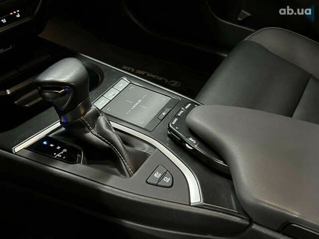 Лексус UX, объемом двигателя 0 л и пробегом 22 тыс. км за 29400 $, фото 25 на Automoto.ua
