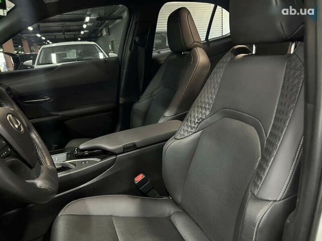Лексус UX, объемом двигателя 0 л и пробегом 22 тыс. км за 29400 $, фото 21 на Automoto.ua