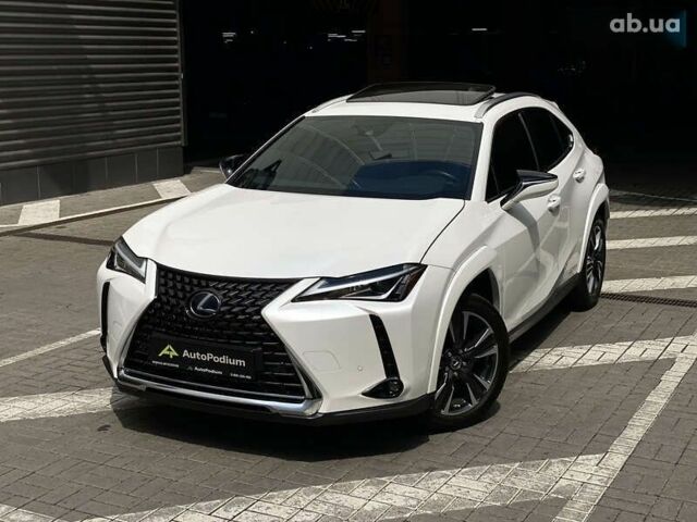 Лексус UX, об'ємом двигуна 0 л та пробігом 22 тис. км за 30500 $, фото 2 на Automoto.ua