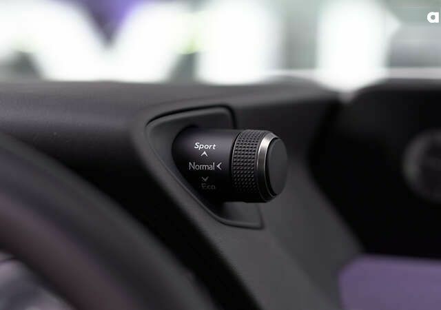 Лексус UX, объемом двигателя 0 л и пробегом 60 тыс. км за 35505 $, фото 21 на Automoto.ua