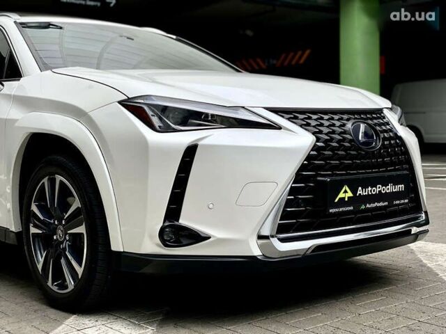 Лексус UX, об'ємом двигуна 0 л та пробігом 22 тис. км за 30500 $, фото 10 на Automoto.ua