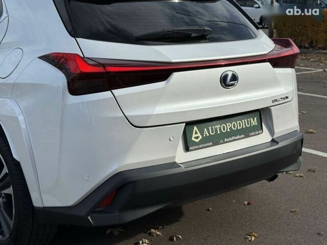 Лексус UX, объемом двигателя 0 л и пробегом 22 тыс. км за 29400 $, фото 14 на Automoto.ua