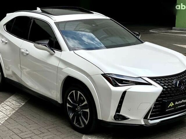 Лексус UX, об'ємом двигуна 0 л та пробігом 22 тис. км за 30500 $, фото 4 на Automoto.ua