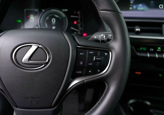 Лексус UX, объемом двигателя 0 л и пробегом 60 тыс. км за 35505 $, фото 17 на Automoto.ua
