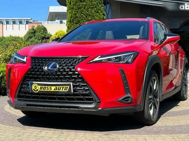 Лексус UX, объемом двигателя 0 л и пробегом 73 тыс. км за 28800 $, фото 2 на Automoto.ua