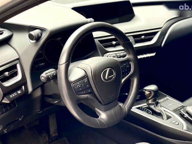 Лексус UX, об'ємом двигуна 0 л та пробігом 22 тис. км за 30500 $, фото 28 на Automoto.ua