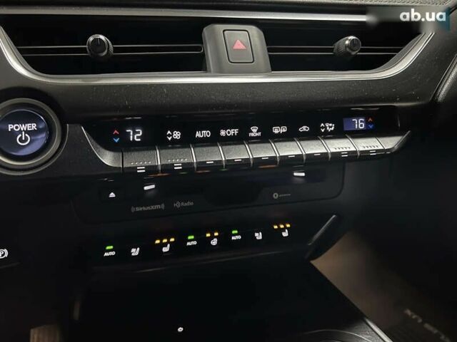Лексус UX, объемом двигателя 0 л и пробегом 22 тыс. км за 29400 $, фото 29 на Automoto.ua