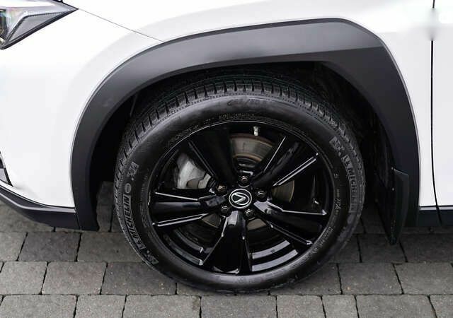 Лексус UX, объемом двигателя 0 л и пробегом 60 тыс. км за 35505 $, фото 11 на Automoto.ua