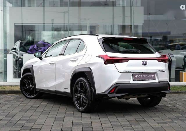 Лексус UX, объемом двигателя 0 л и пробегом 60 тыс. км за 35505 $, фото 1 на Automoto.ua
