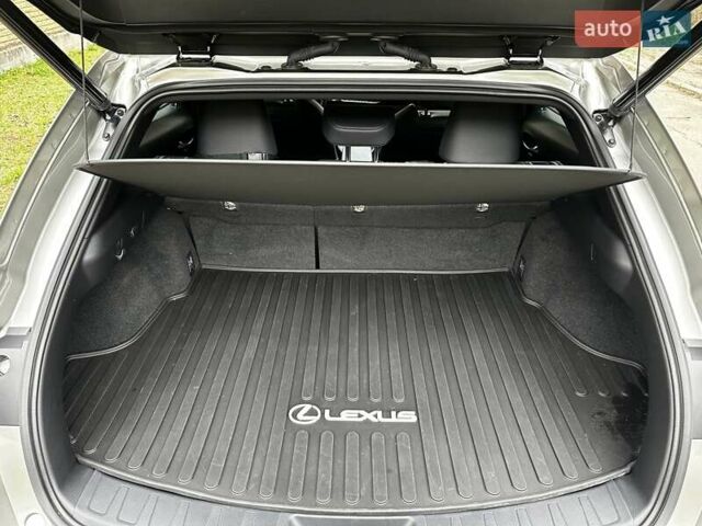 Лексус UX, объемом двигателя 2 л и пробегом 39 тыс. км за 35500 $, фото 21 на Automoto.ua