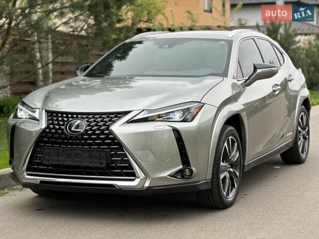 Лексус UX, объемом двигателя 2 л и пробегом 39 тыс. км за 35500 $, фото 2 на Automoto.ua