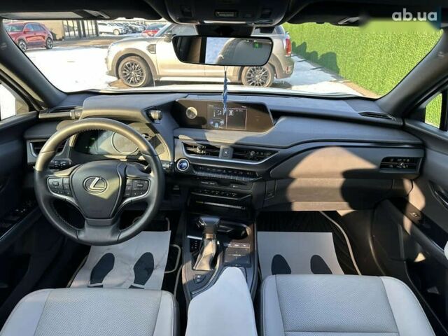Лексус UX, объемом двигателя 0 л и пробегом 13 тыс. км за 34500 $, фото 29 на Automoto.ua